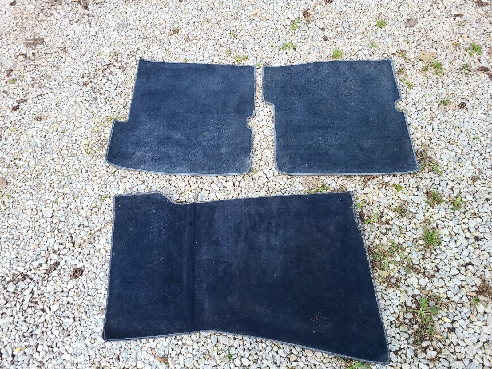 Mercedes 560SL Blue carpet floor mat set original 1984-89 foam