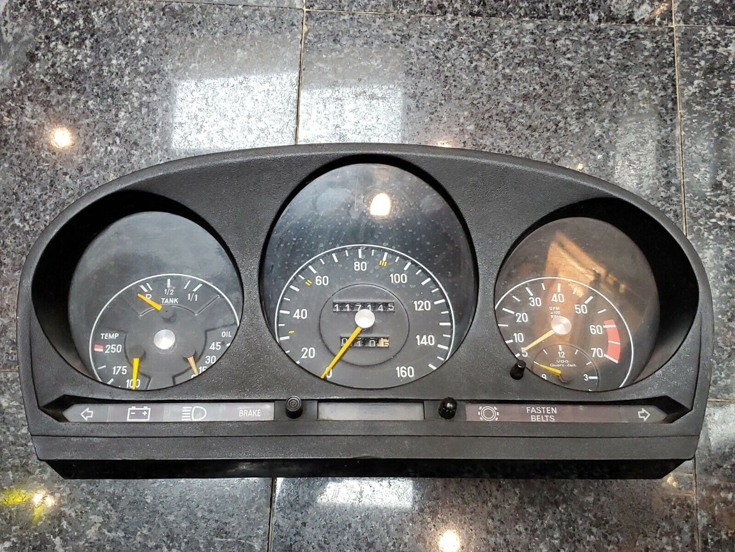 Mercedes 450SL Instrument Cluster Speedometer Gauge 1976-1980 R107 c107 working