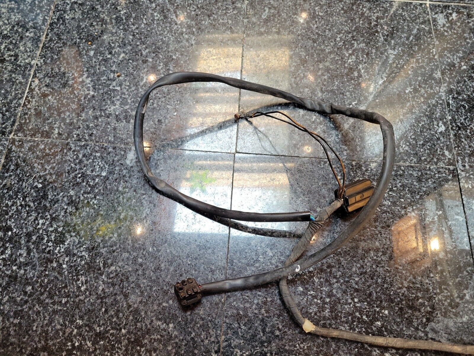 Mercedes 560SL Tail Light Wire Harness Oem Original With Hardware 1981